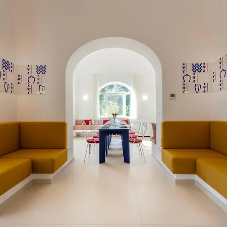 Maison d'hôtes Dimora Maiuri L'olivella 4*